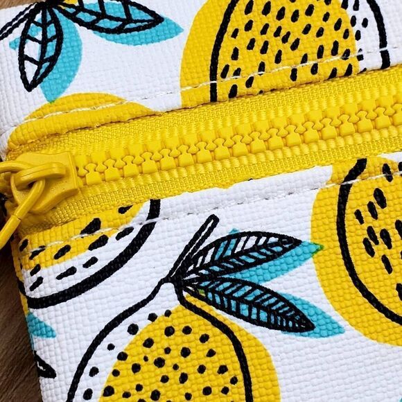 🔺️NWOT Ipsy White & Yellow Lemon Print Multi-use Glam Bag Pouch - Picture 5 of 7